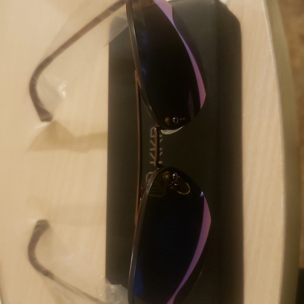 Blue and Green Aviator Sunglasses - Picture 5 of 6
